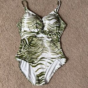 Soma Green and White One Piece Swimsuit